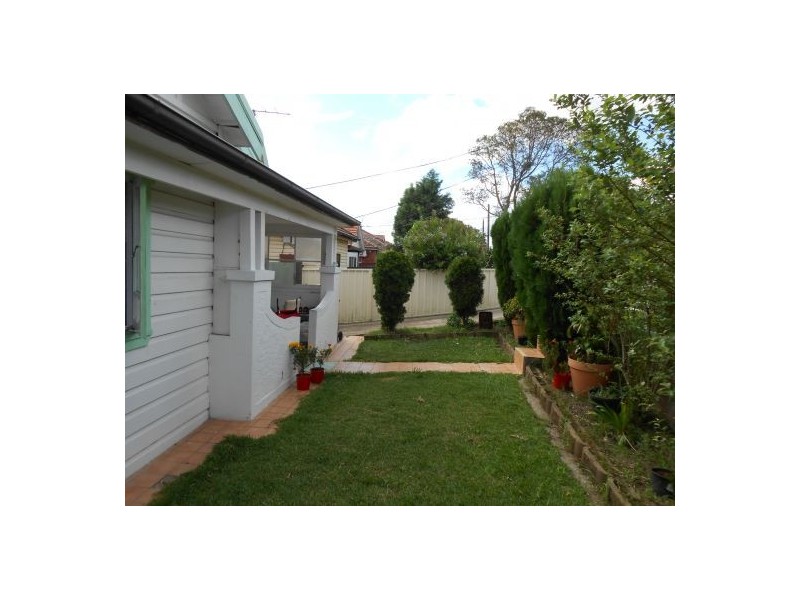 42 Woodbine Street, Yagoona NSW 2199