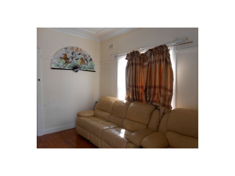 42 Woodbine Street, Yagoona NSW 2199