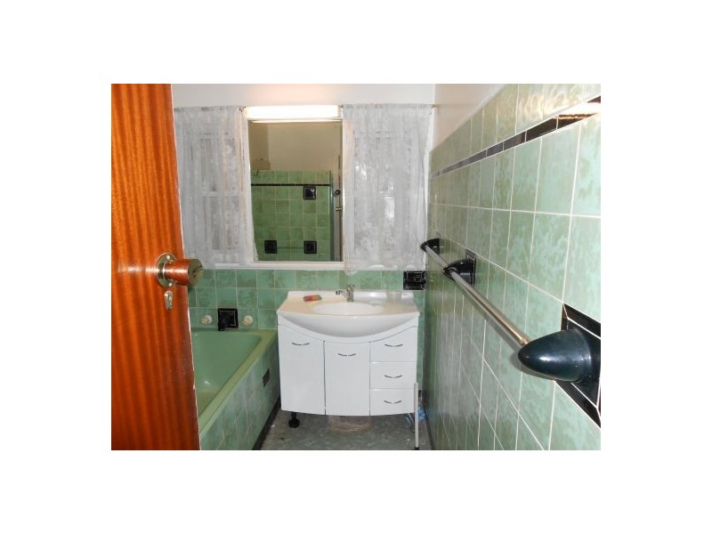 22 Arnold Ave, Yagoona NSW 2199