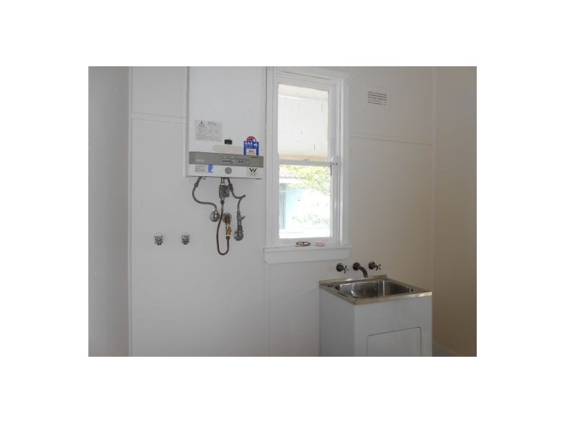 22 Hinkler Avenue, Warwick Farm NSW 2170