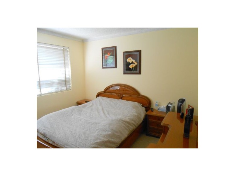 2/112 Wattle Avenue, Carramar NSW 2163