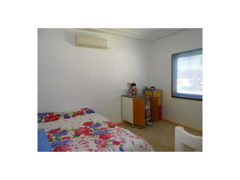 10 Gowrie Avenue, Punchbowl NSW 2196