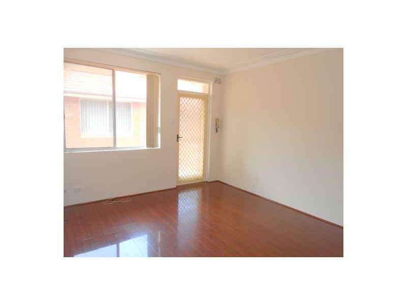 4/49 Mckern Street, Campsie NSW 2194