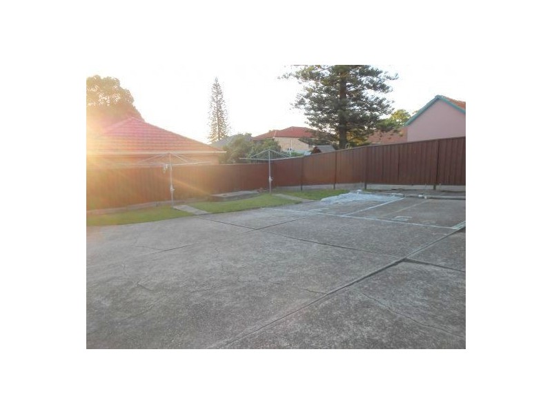 4/49 Mckern Street, Campsie NSW 2194