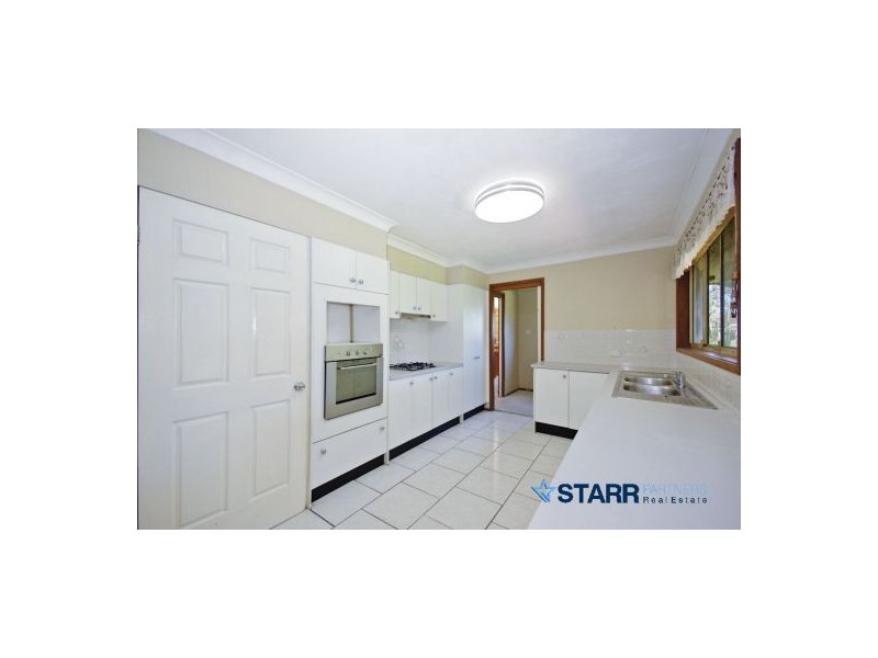 5 Peat Close, Eagle Vale NSW 2558