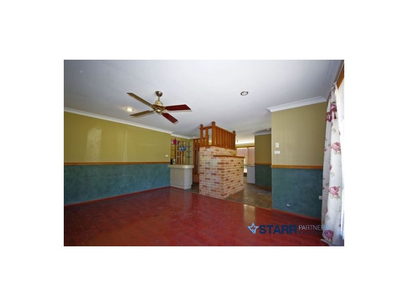 5 Peat Close, Eagle Vale NSW 2558
