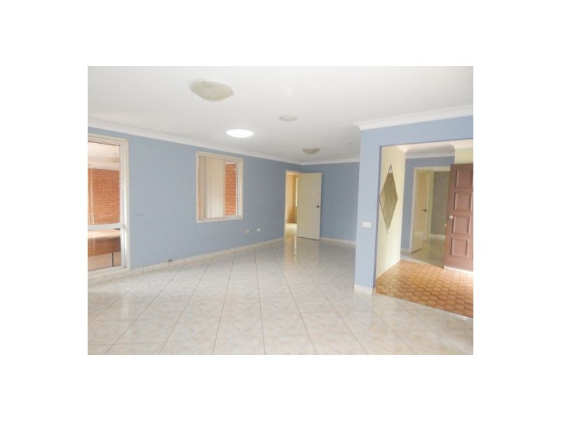 2 Sindel Close, Bonnyrigg NSW 2177