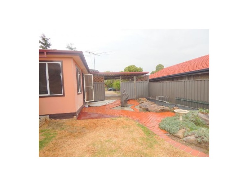 2 Sindel Close, Bonnyrigg NSW 2177