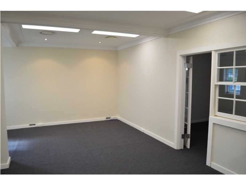 242A Burns Bay Road, Lane Cove NSW 2066