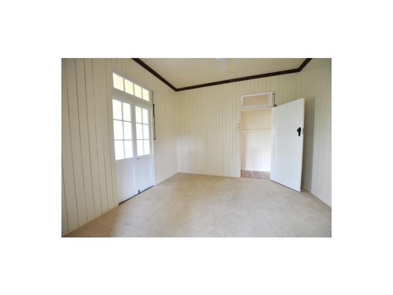 575 Cape Hillsborough Rd, Ball Bay QLD 4741