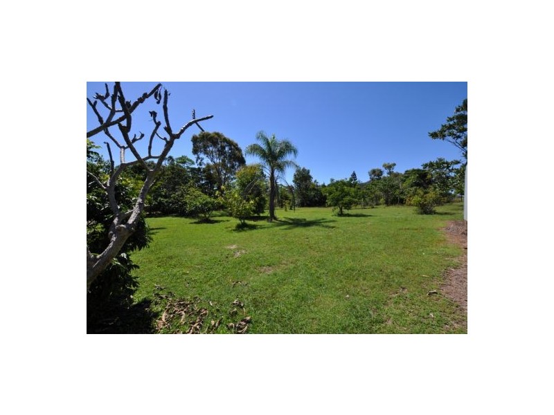 575 Cape Hillsborough Rd, Ball Bay QLD 4741