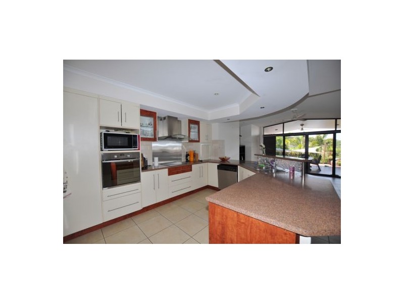 28 Sailaway Drive, Eimeo QLD 4740
