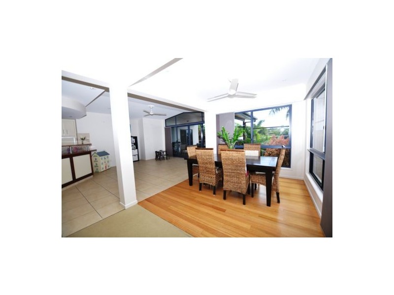 28 Sailaway Drive, Eimeo QLD 4740