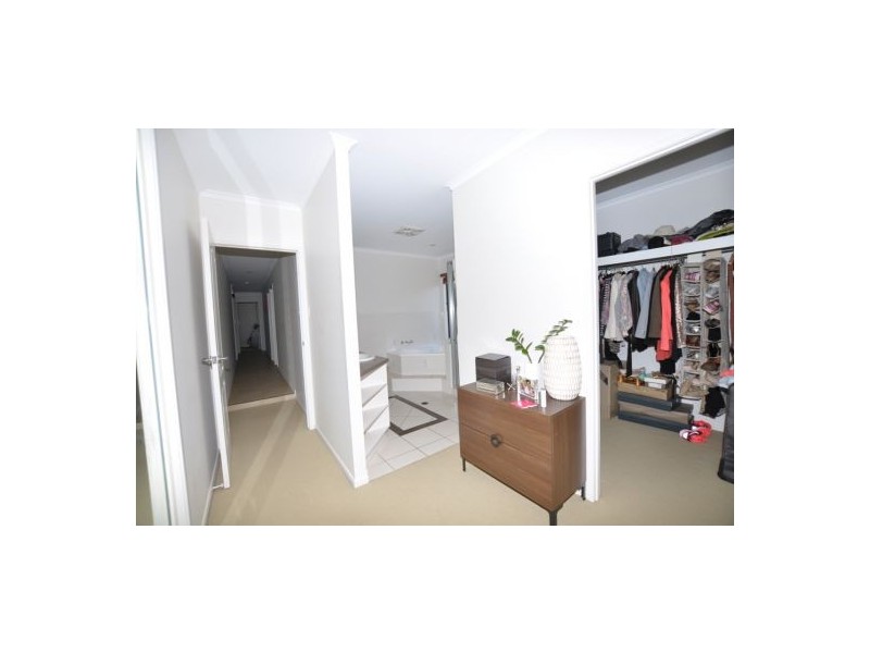28 Sailaway Drive, Eimeo QLD 4740