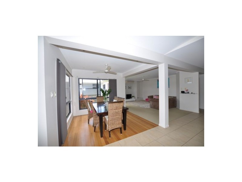28 Sailaway Drive, Eimeo QLD 4740