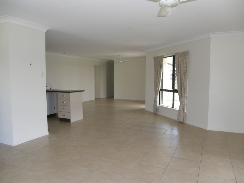 36 Robinson Avenue, Walkerston QLD 4751