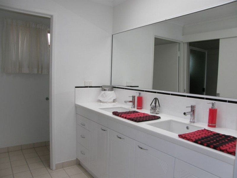 20 High Street, Walkerston QLD 4751