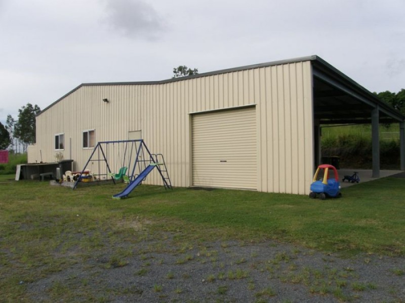 33 Nielsen Drive, Walkerston QLD 4751