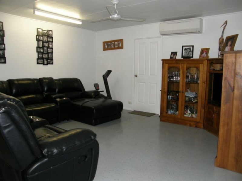 33 Nielsen Drive, Walkerston QLD 4751