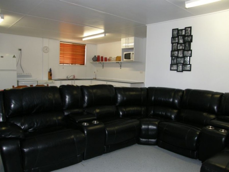 33 Nielsen Drive, Walkerston QLD 4751