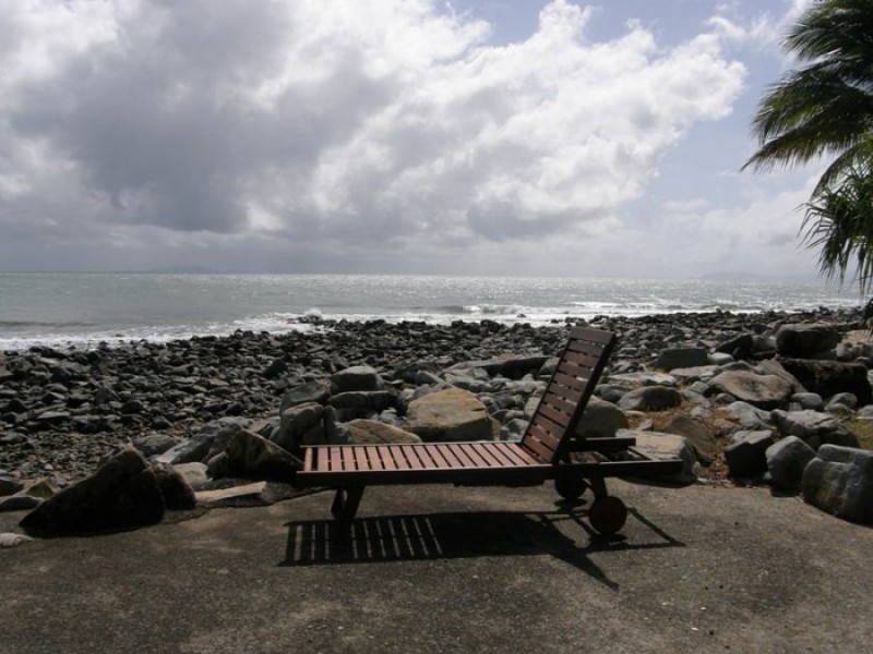 6 Beach Road, Dolphin Heads QLD 4740