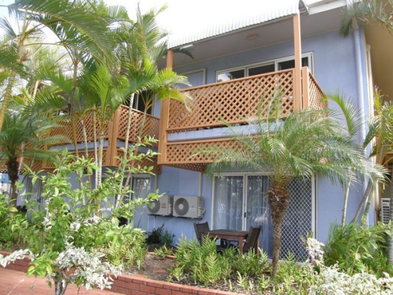 6 Beach Road, Dolphin Heads QLD 4740