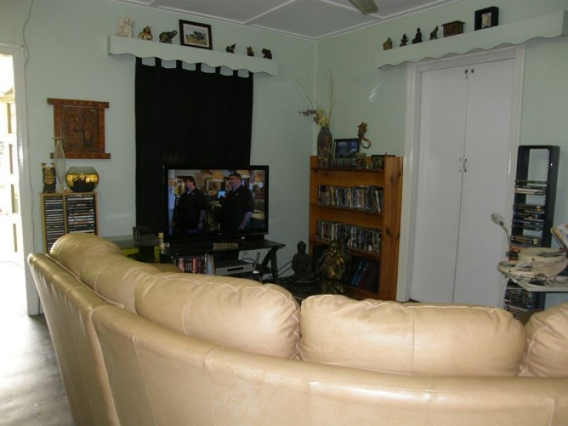 35 Pugsley Street, Walkerston QLD 4751