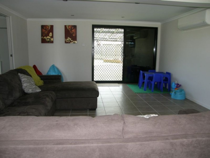 4 Flinders Crt, Bakers Creek QLD 4740