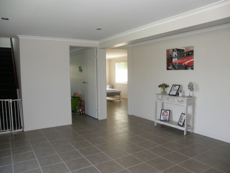 4 Flinders Crt, Bakers Creek QLD 4740