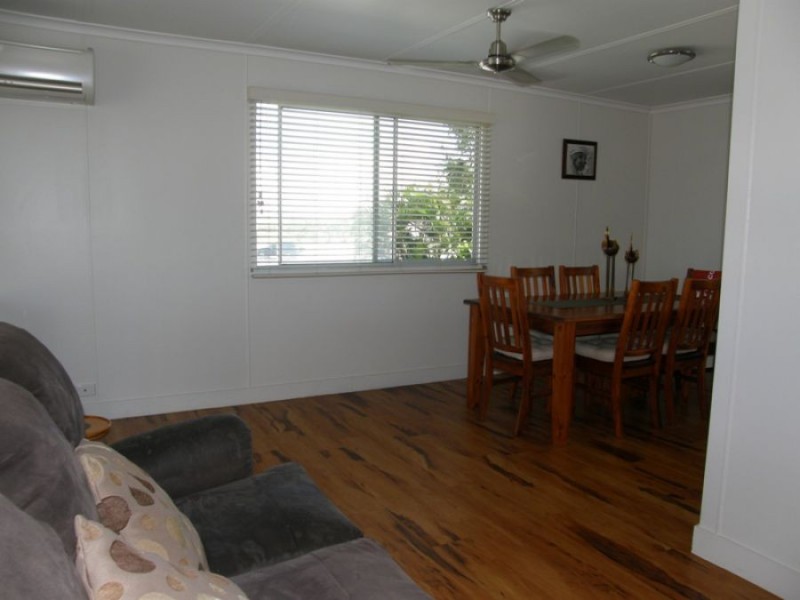 4 Flinders Crt, Bakers Creek QLD 4740