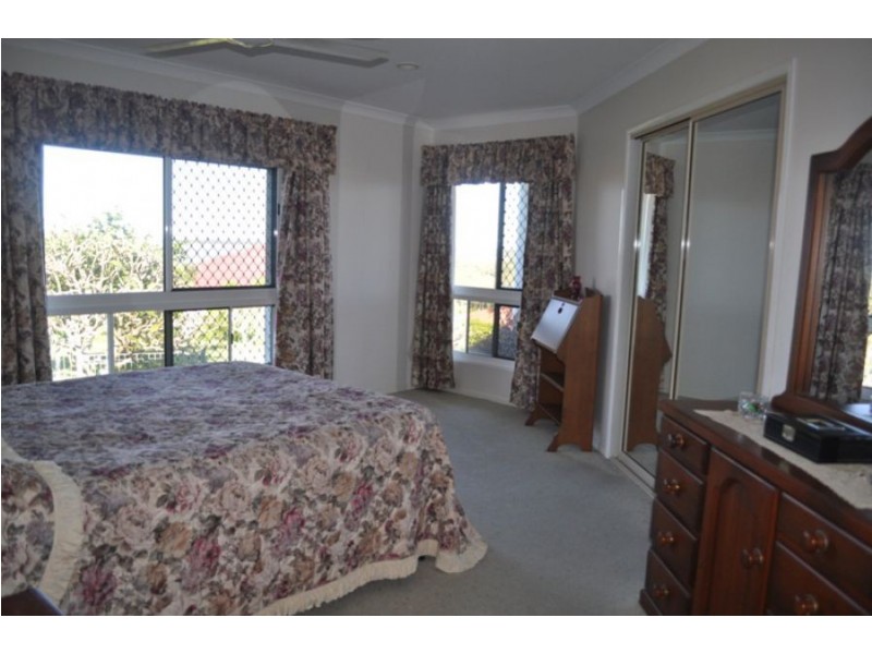 9 Rainbow Crescent, Blacks Beach QLD 4740