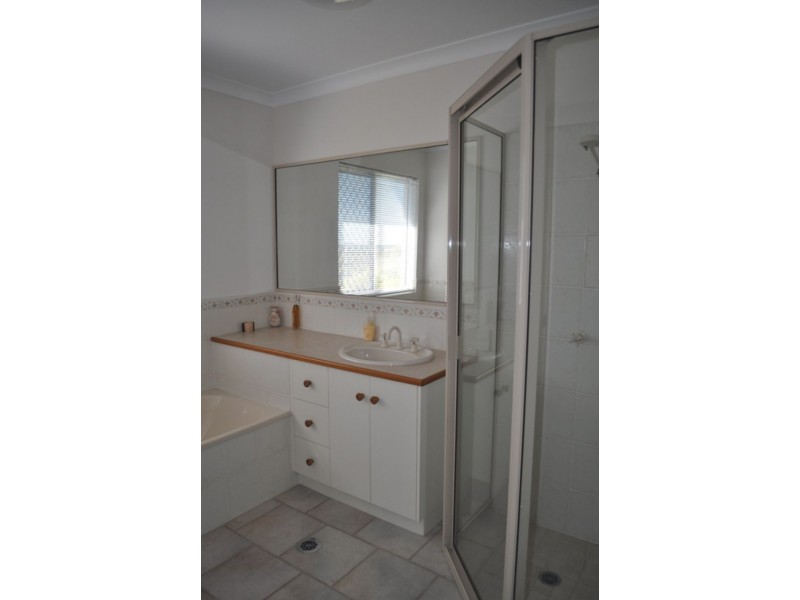 9 Rainbow Crescent, Blacks Beach QLD 4740