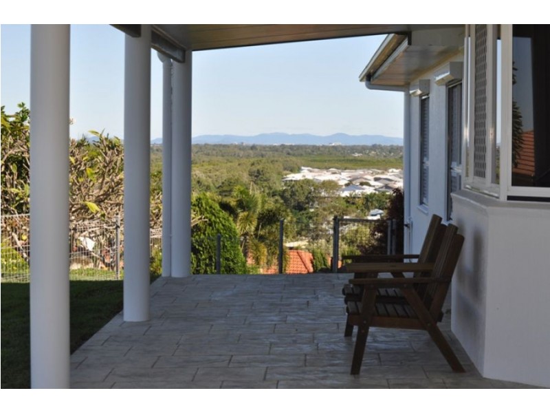 9 Rainbow Crescent, Blacks Beach QLD 4740