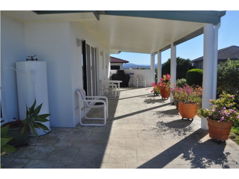 9 Rainbow Crescent, Blacks Beach QLD 4740