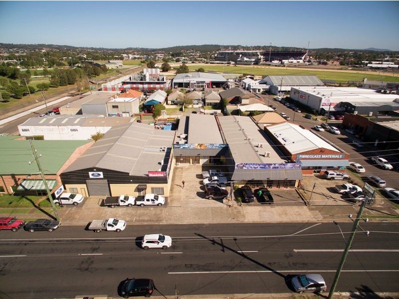 70 – 74 Broadmeadow Rd, Broadmeadow NSW 2292