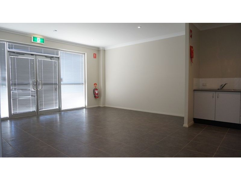 Unit 2 / 40 Bradmill Ave, Rutherford NSW 2320