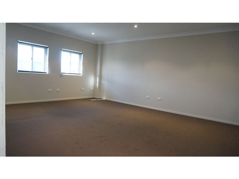 Unit 2 / 40 Bradmill Ave, Rutherford NSW 2320