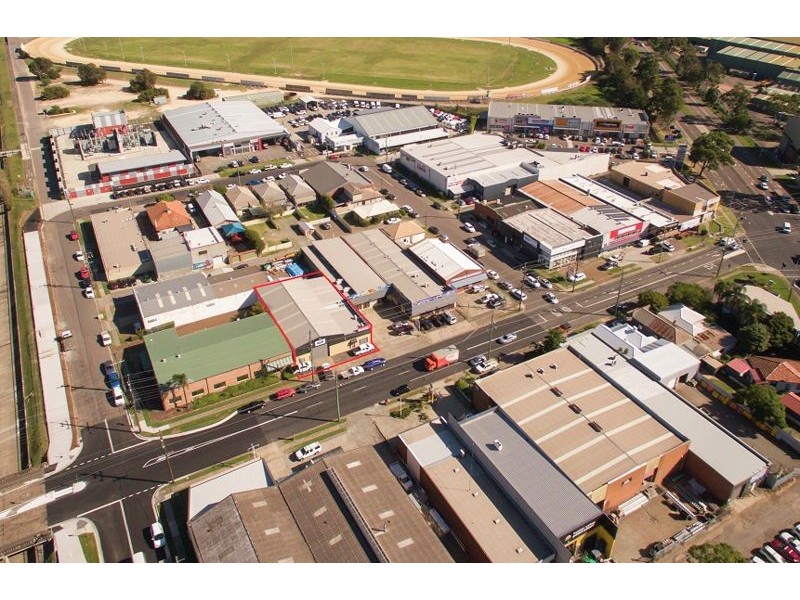 74 Broadmeadow Rd, Broadmeadow NSW 2292