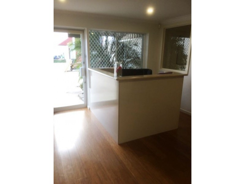 2/4 Metro Court, Gateshead NSW 2290