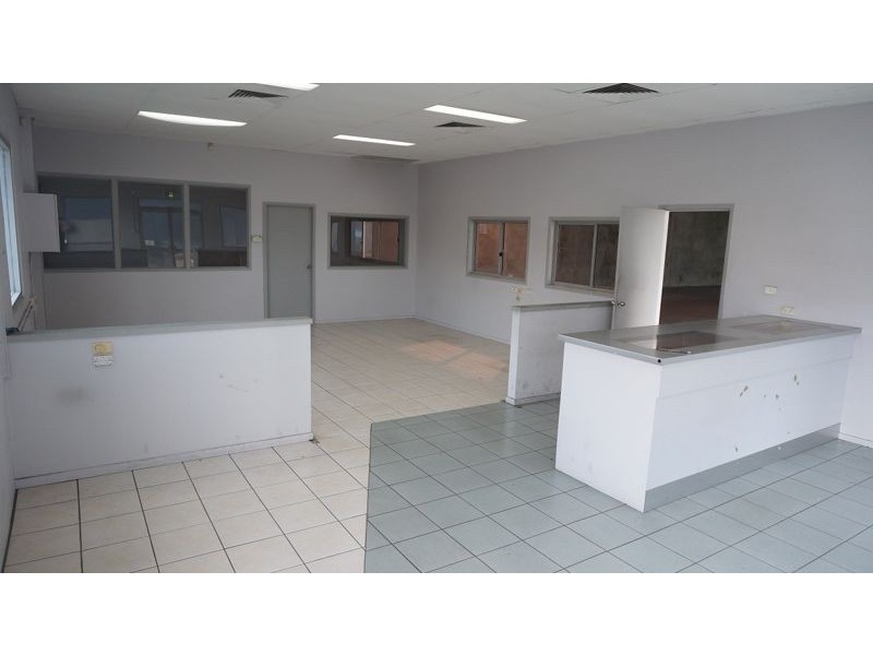 30 Broadmeadow Road, Broadmeadow NSW 2292