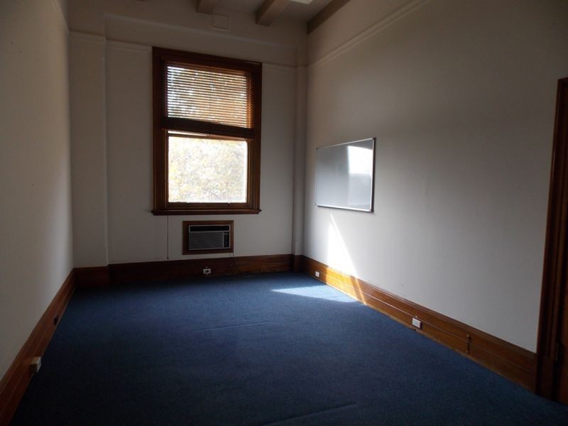 99 Selwyn St BHP Administration Building, Mayfield NSW 2304