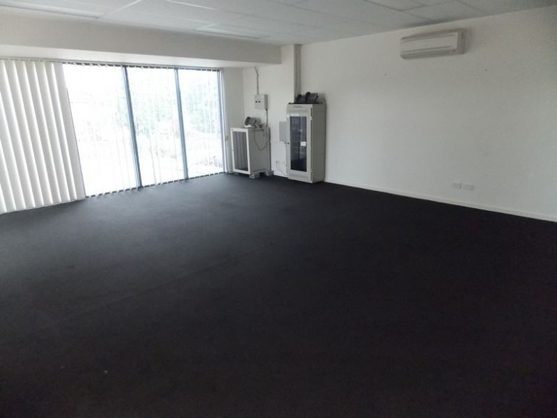 6 Amsterdam Close, Wyong NSW 2259