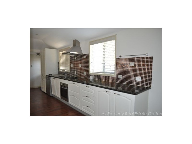 18 Whittle Street, Gatton QLD 4343