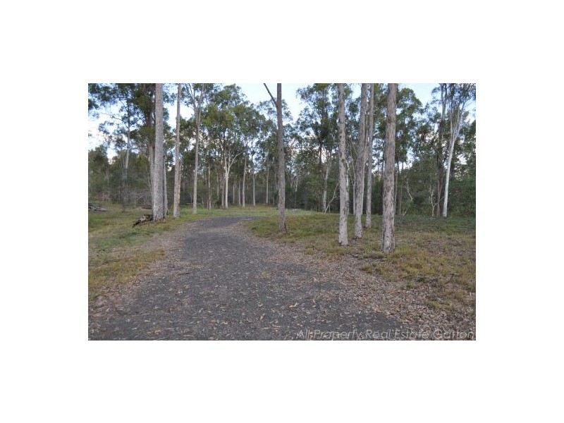 Kensington Grove QLD 4341