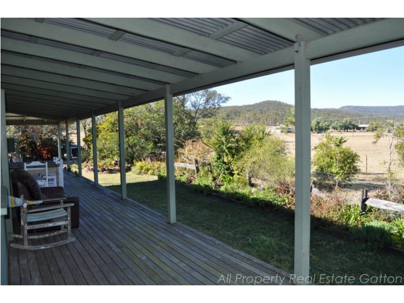 4 Lester Lane West, Laidley South QLD 4341