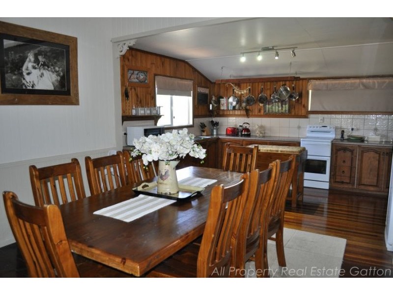 Adare QLD 4343