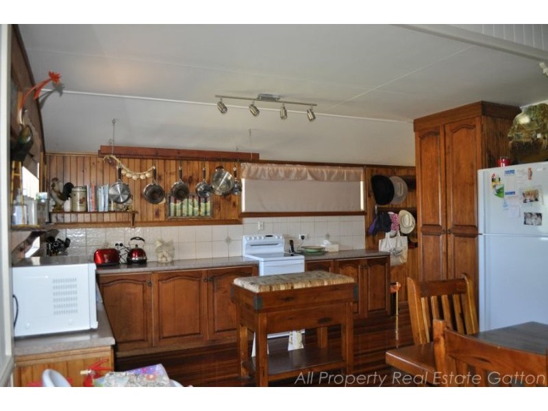 Adare QLD 4343