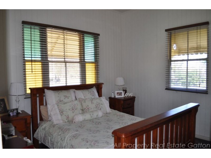 Adare QLD 4343