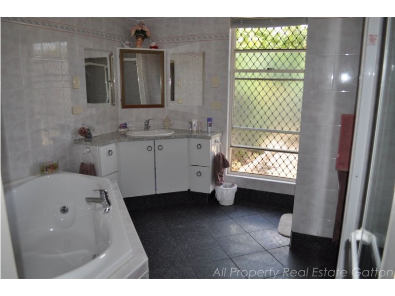62 Edgerton Drive, Plainland QLD 4341