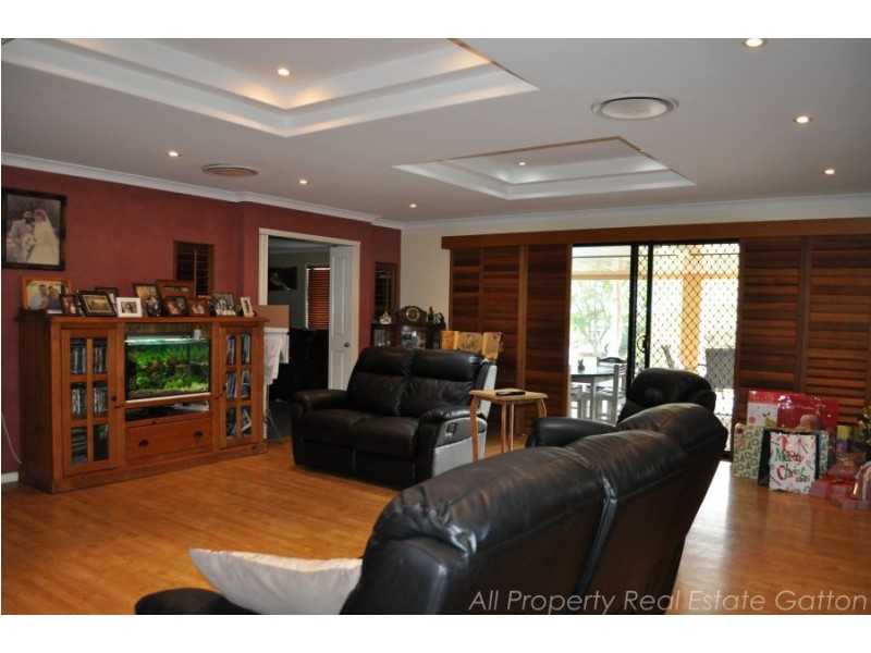 10 Caitlin Court, Placid Hills QLD 4343